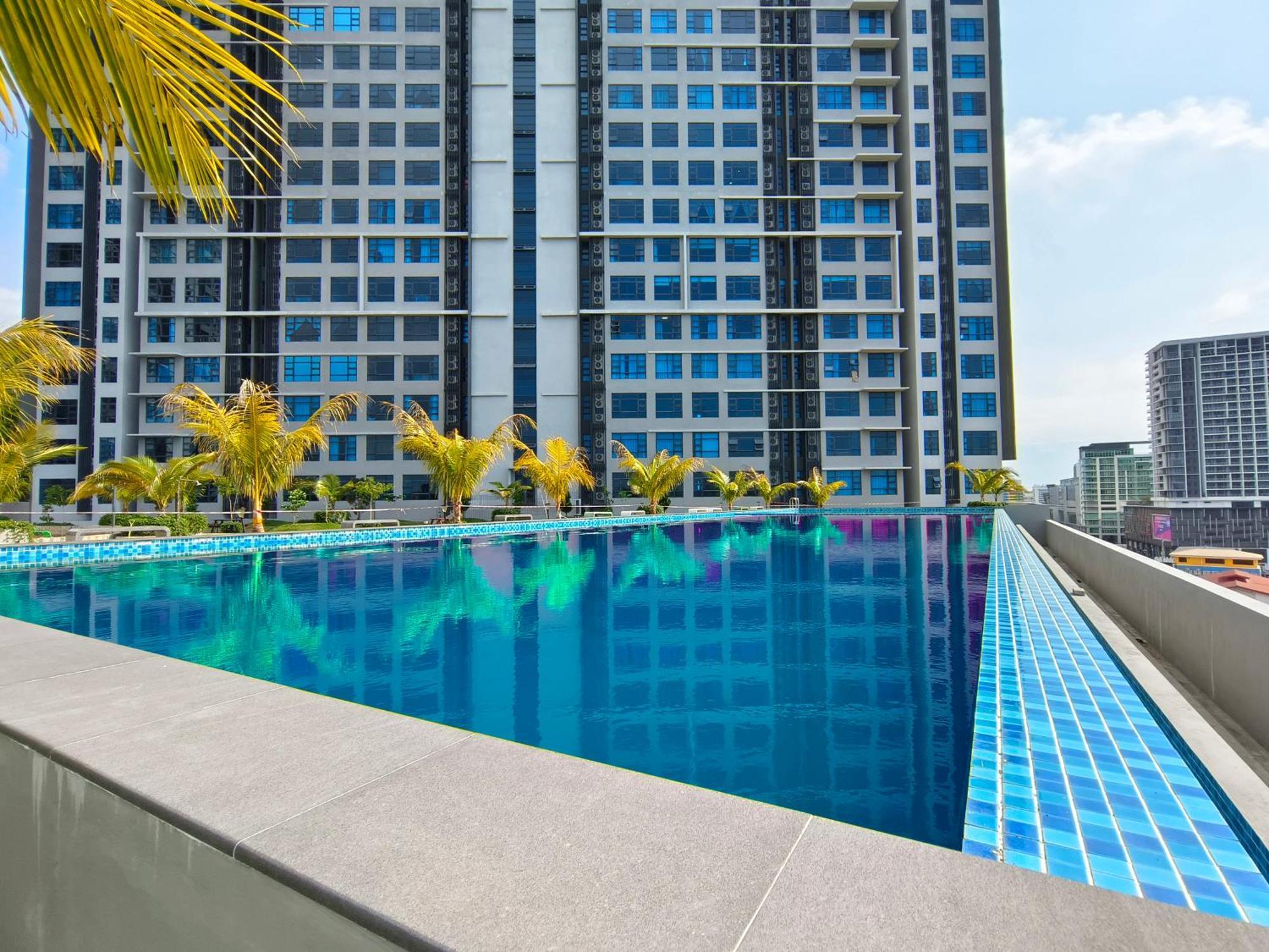 Aj @ Jesselton Quay Kk Kota Kinabalu